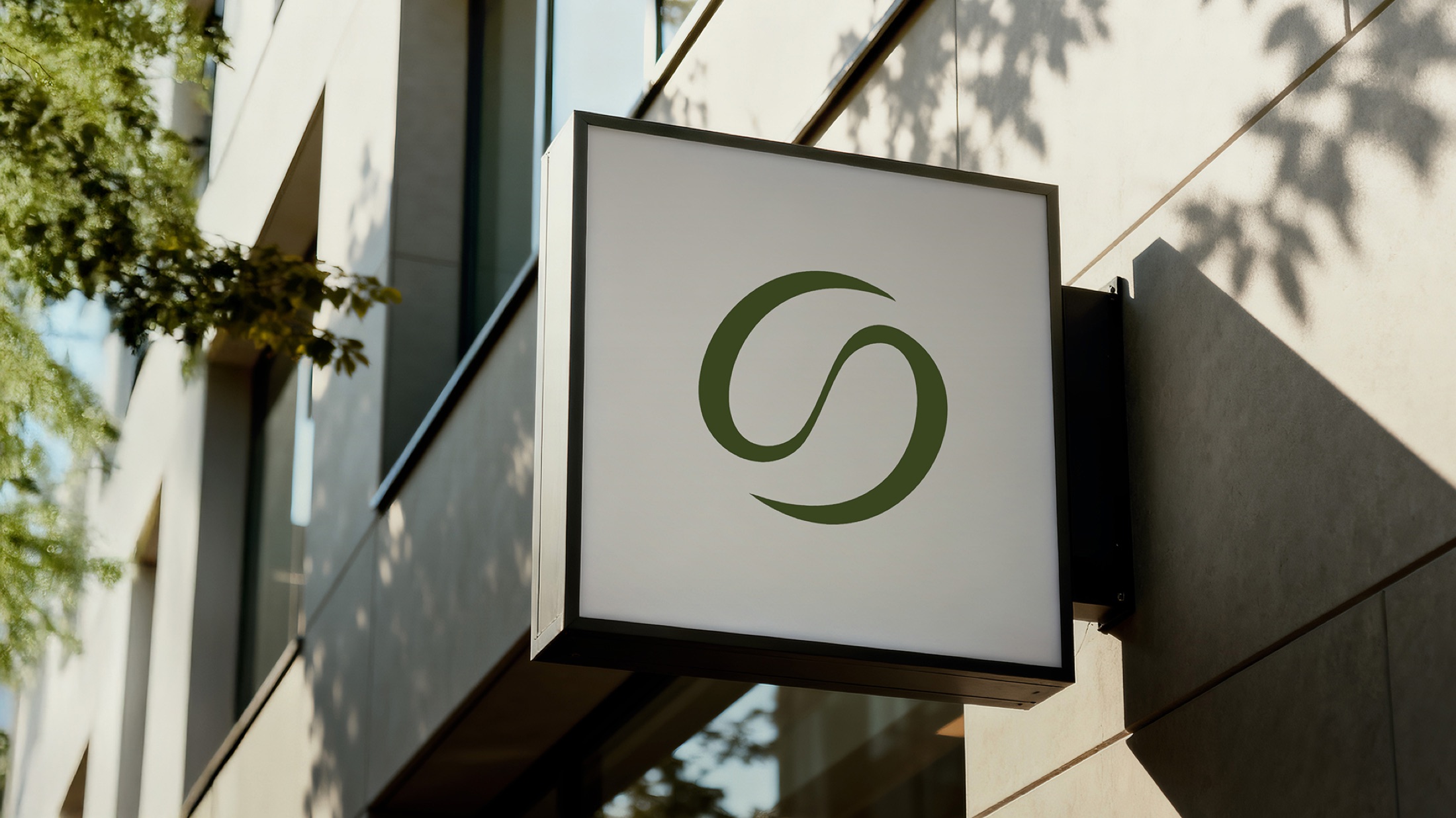 Aromia Café: projecting sign — Portfolio visual / Scarlet Royal